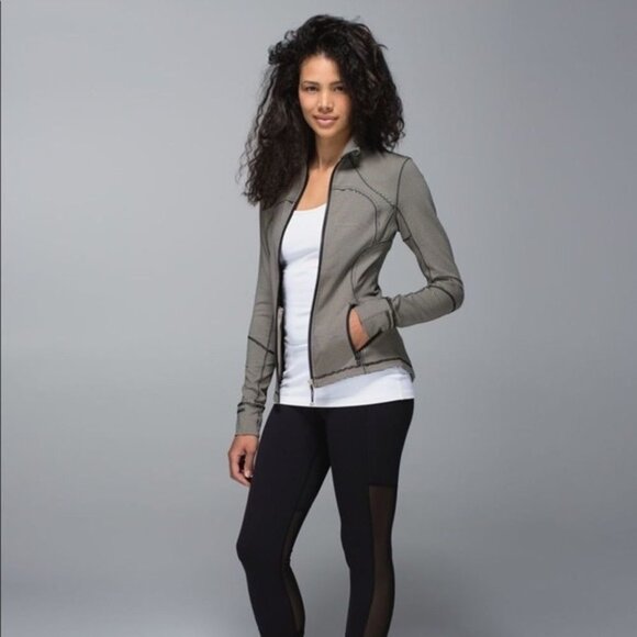 Lululemon Forme Striped Jacket Full Zip Size 6 Activewear Sporty - Picture 15 of 15